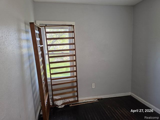 15801 E State Fair Street, Detroit, MI 48205