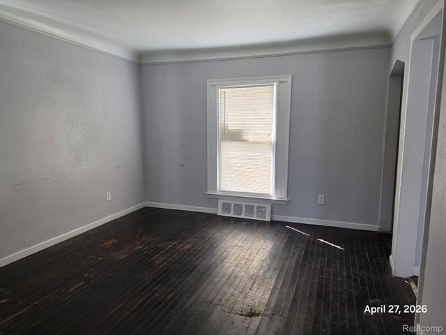 15801 E State Fair Street, Detroit, MI 48205