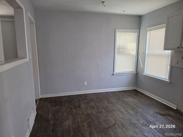 15801 E State Fair Street, Detroit, MI 48205