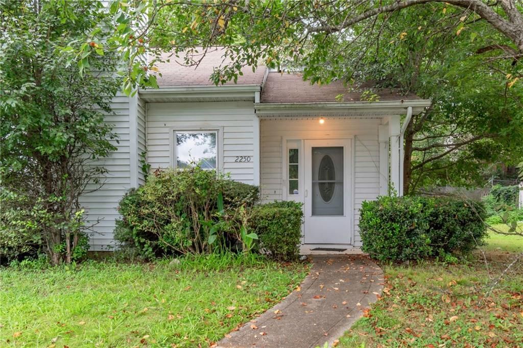 2250 Wellington Circle, Lithonia, GA 30058