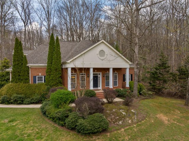 3936 Windtree Drive, Signal Mountain, TN 37377