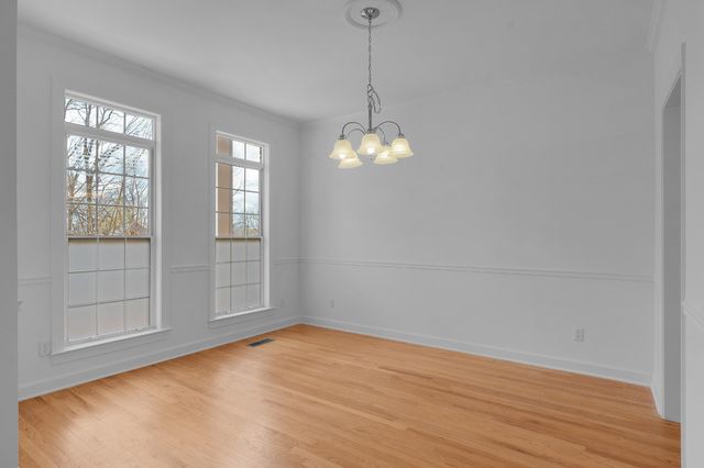 3936 Windtree Drive, Signal Mountain, TN 37377