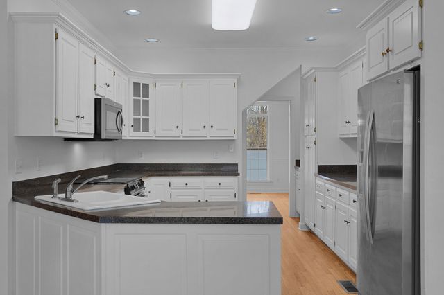 3936 Windtree Drive, Signal Mountain, TN 37377