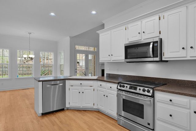 3936 Windtree Drive, Signal Mountain, TN 37377