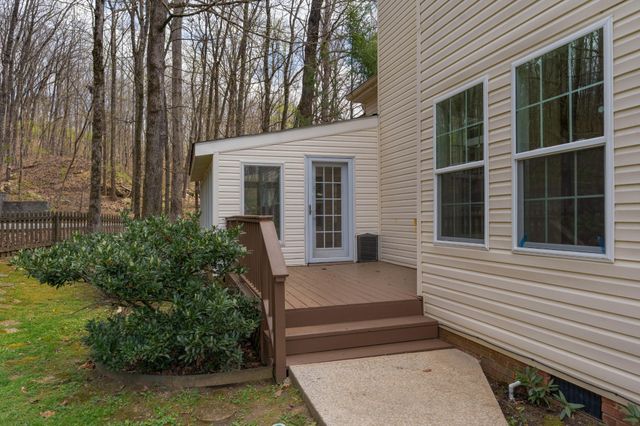 3936 Windtree Drive, Signal Mountain, TN 37377