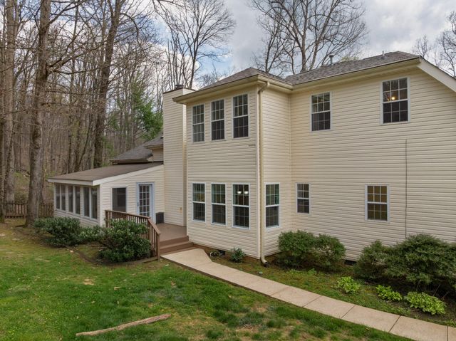 3936 Windtree Drive, Signal Mountain, TN 37377