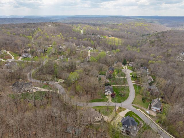 3936 Windtree Drive, Signal Mountain, TN 37377