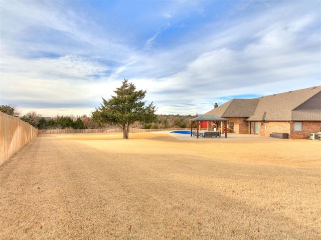 1581 Classic Run, Guthrie, OK 73044