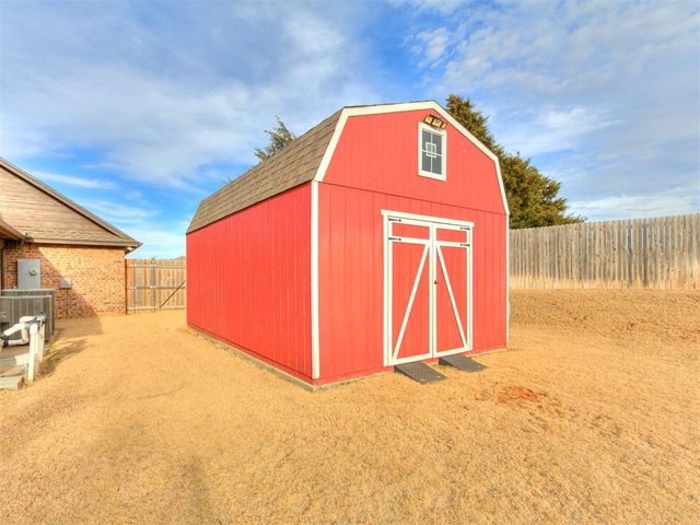 1581 Classic Run, Guthrie, OK 73044