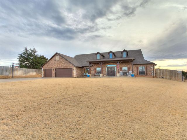 1581 Classic Run, Guthrie, OK 73044