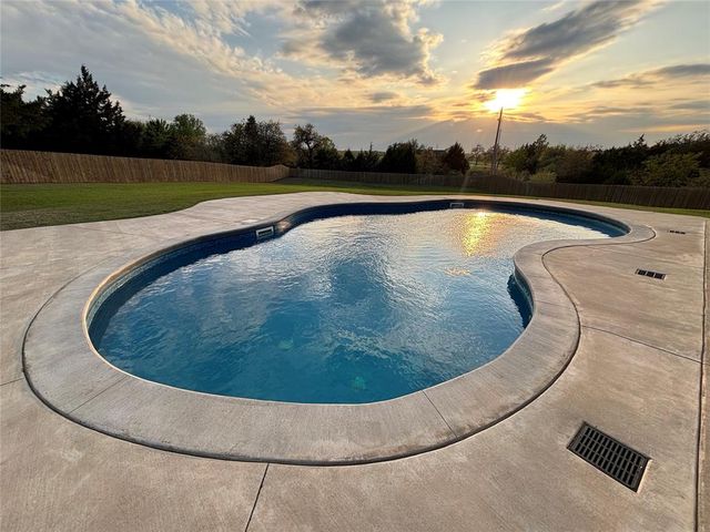 1581 Classic Run, Guthrie, OK 73044