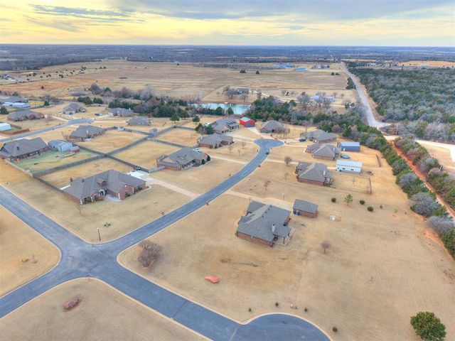 1581 Classic Run, Guthrie, OK 73044