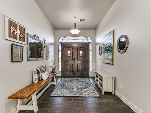 1581 Classic Run, Guthrie, OK 73044