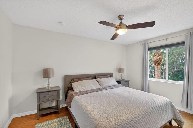 5015 Palmbrooke Circle, West Palm Beach, FL 33417