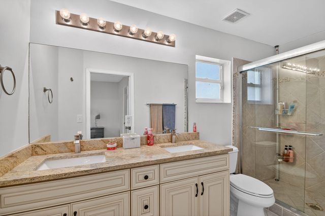 5015 Palmbrooke Circle, West Palm Beach, FL 33417