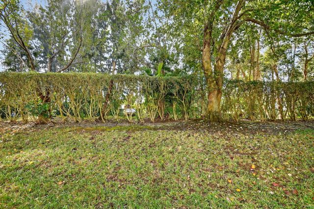 5015 Palmbrooke Circle, West Palm Beach, FL 33417