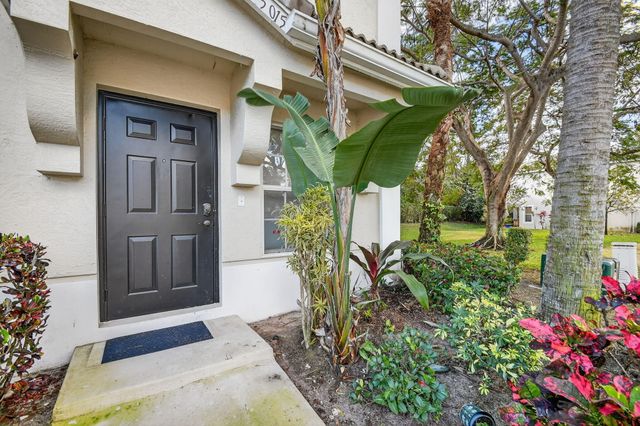 5015 Palmbrooke Circle, West Palm Beach, FL 33417