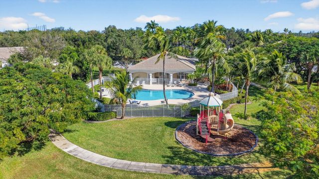5015 Palmbrooke Circle, West Palm Beach, FL 33417