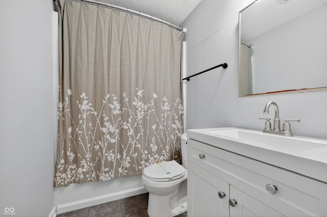10355 E 30th Street, Indianapolis, IN 46229