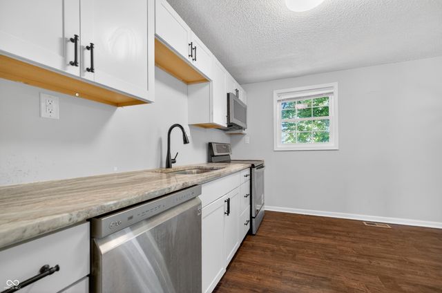10355 E 30th Street, Indianapolis, IN 46229