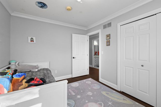 1440 Woodbridge Lane, Wixom, MI 48393