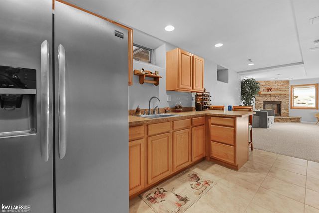 1440 Woodbridge Lane, Wixom, MI 48393