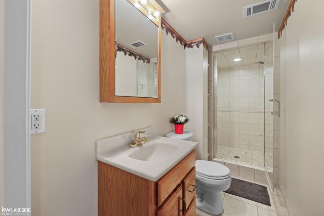 1440 Woodbridge Lane, Wixom, MI 48393