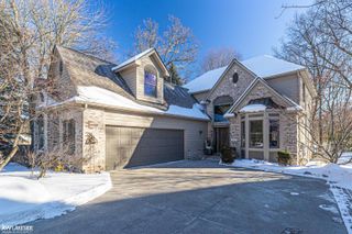 1440 Woodbridge Lane, Wixom, MI 48393
