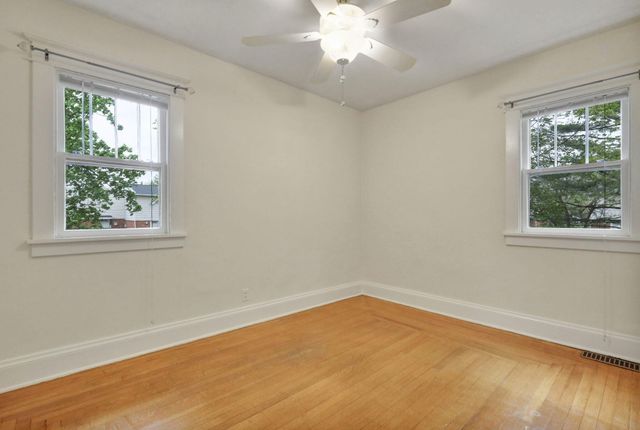 4308 Pleasant Grove Road, Lansing, MI 48910
