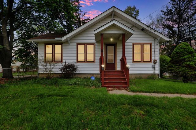 4308 Pleasant Grove Road, Lansing, MI 48910