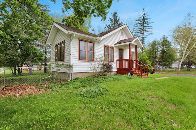 4308 Pleasant Grove Road, Lansing, MI 48910