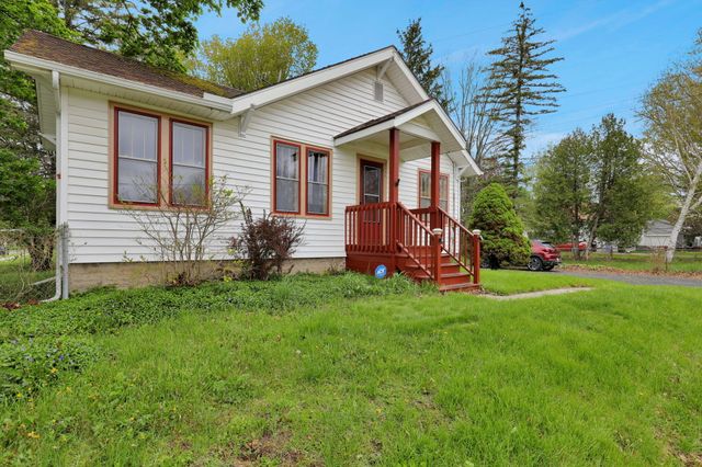 4308 Pleasant Grove Road, Lansing, MI 48910