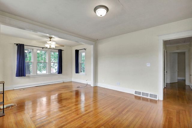 4308 Pleasant Grove Road, Lansing, MI 48910