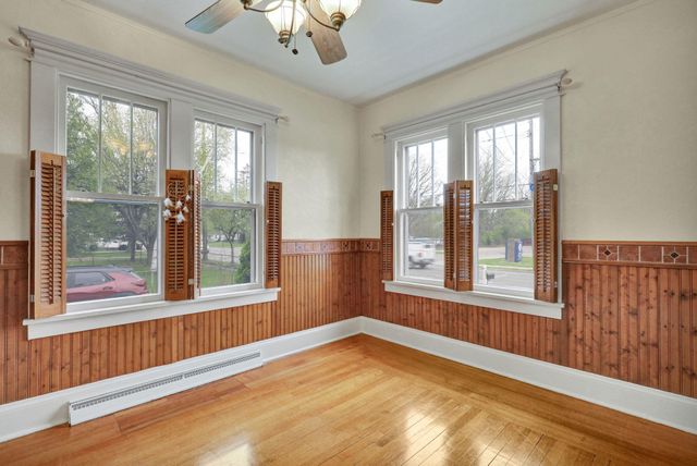 4308 Pleasant Grove Road, Lansing, MI 48910