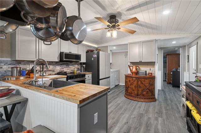 1985 Surf And Sand Drive, Bullhead City, AZ 86442