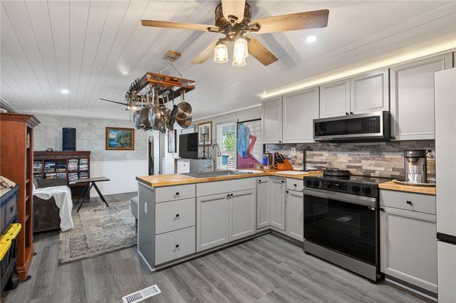 1985 Surf And Sand Drive, Bullhead City, AZ 86442