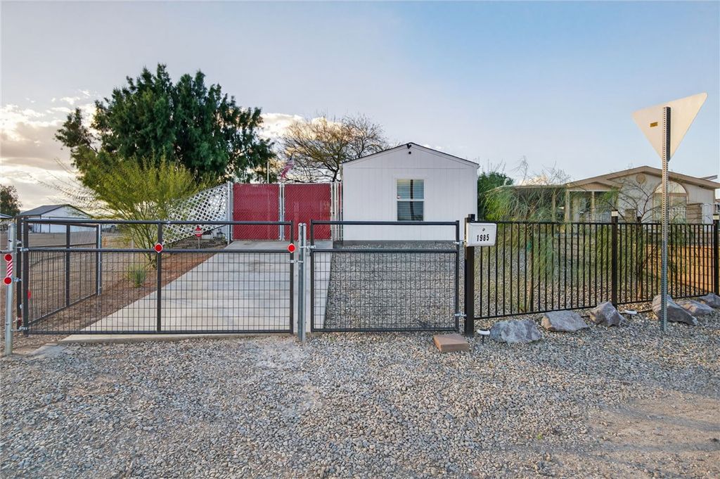 1985 Surf And Sand Drive, Bullhead City, AZ 86442