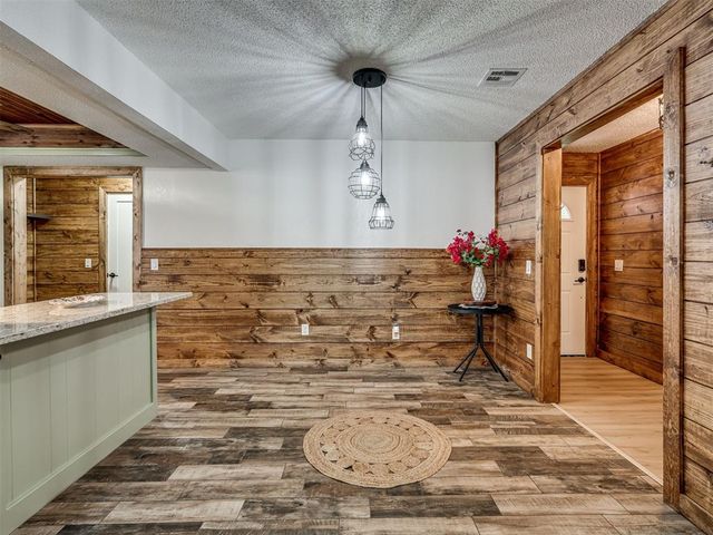 1006 Garden Grove, Yukon, OK 73099