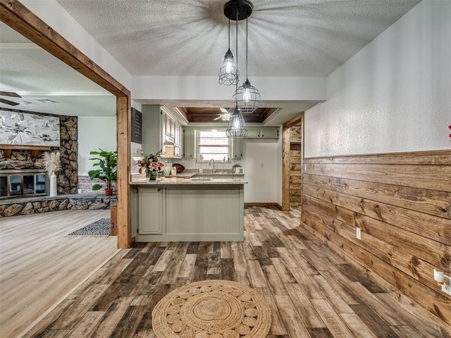 1006 Garden Grove, Yukon, OK 73099