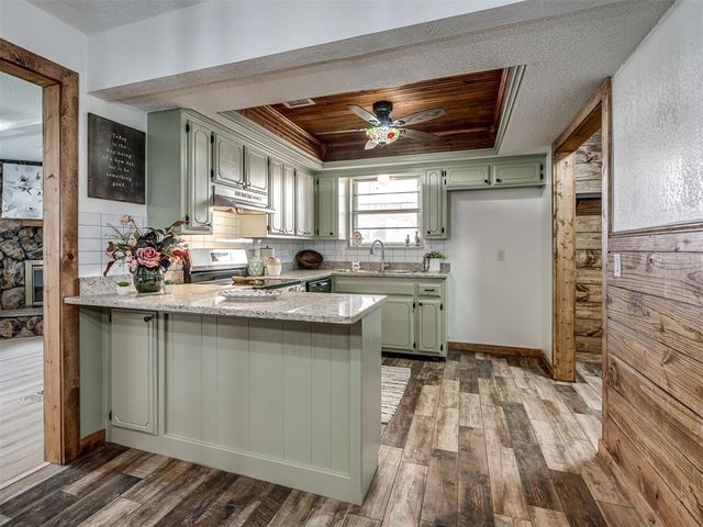 1006 Garden Grove, Yukon, OK 73099