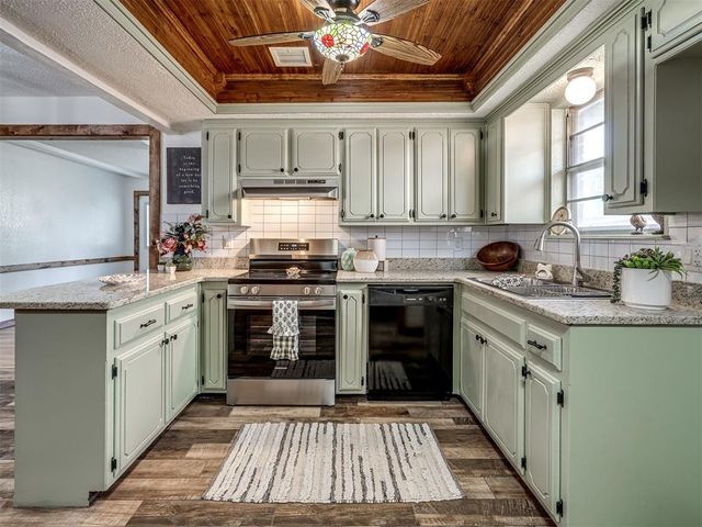 1006 Garden Grove, Yukon, OK 73099