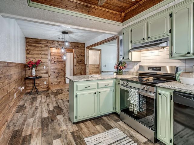 1006 Garden Grove, Yukon, OK 73099