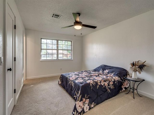 1006 Garden Grove, Yukon, OK 73099