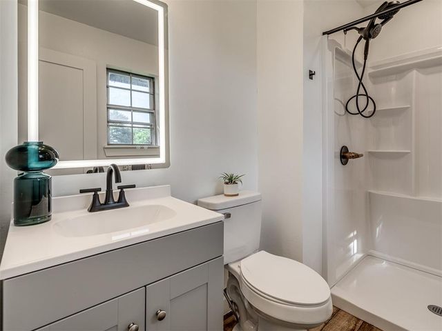 1006 Garden Grove, Yukon, OK 73099