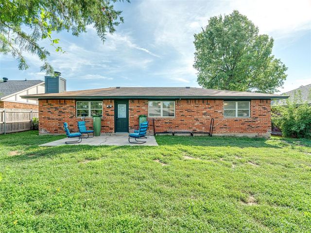 1006 Garden Grove, Yukon, OK 73099