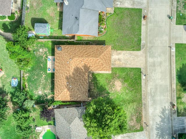 1006 Garden Grove, Yukon, OK 73099