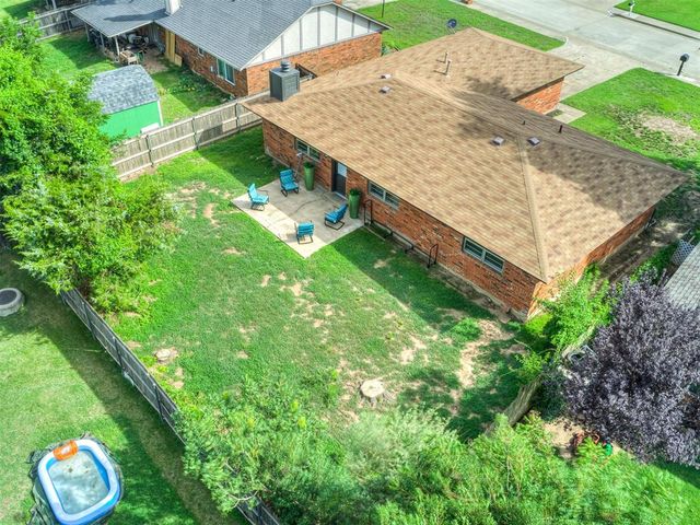 1006 Garden Grove, Yukon, OK 73099