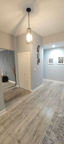 3205 63rd Street, Woodridge, IL 60517