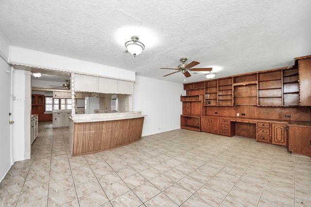 3209 Hays Street, Pasadena, TX 77503