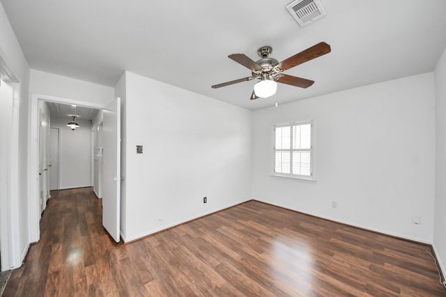 3209 Hays Street, Pasadena, TX 77503